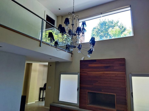 Imagen 4 de 14 de Casa En Venta En Villa Udaondo