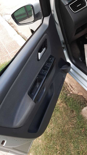 Volksvagen Fox 1.6 Msi