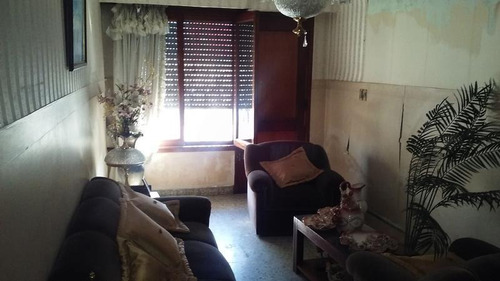 Imagen 2 de 10 de Apta A Credito!! Bonita Casa Estilo Americana De 3 Ambientes En Una Sola Planta!