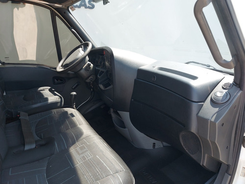 Imagem 13 de 15 de Iveco Daily 35s14
