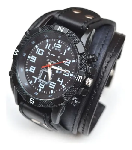Reloj con muñequera de cuero sale