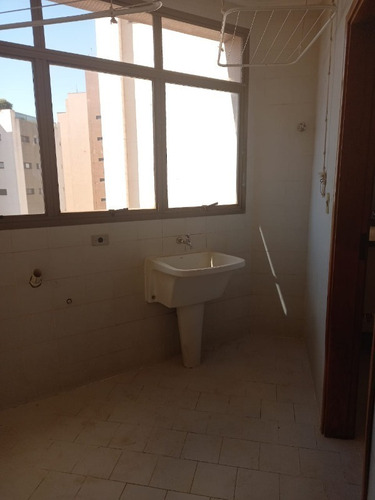 Imagem 10 de 21 de Apartamento - Ap00242 - 69676332
