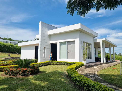 Casa En Venta En La Mesa,  Cundinamarca 