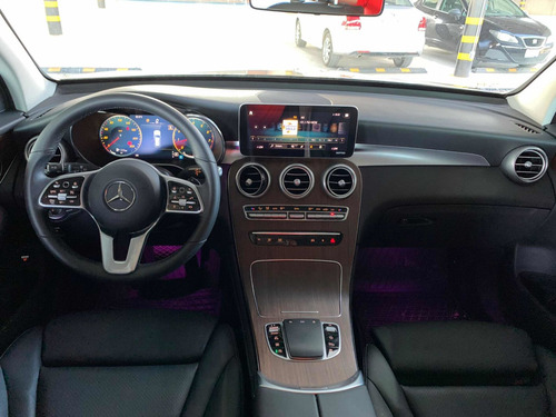 Imagen 10 de 12 de Mercedes-benz Clase Glc 2021 2.0 300 Sport At
