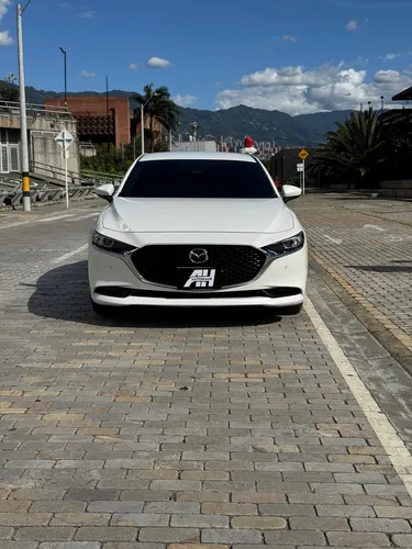 Mazda 3 2.0 Touring