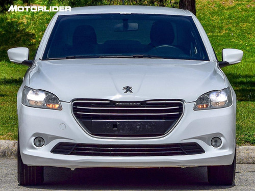 Imagen 8 de 25 de Peugeot 301 Extra Full 1.2 | Permuta / Financia