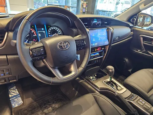 Toyota Fortuner 2.8 Diesel Srv 4X2 At