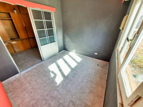 Imagen 10 de 14 de Departamento Tipo Casa En Venta En Lanus Este
