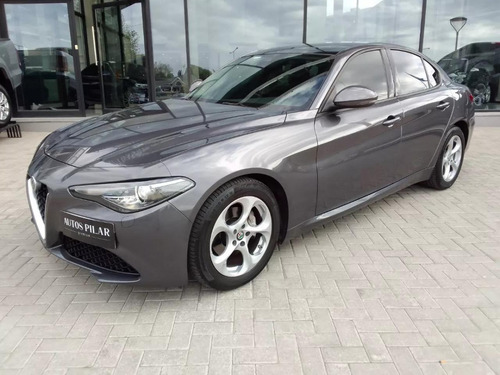 Alfa Romeo Giulia 2.0 200cv 200 Distinctive