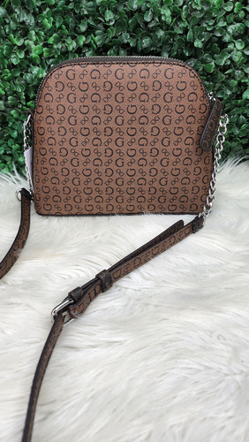 Bolsa Crossbody Guess Cc888314 Color Marrón Oscuro