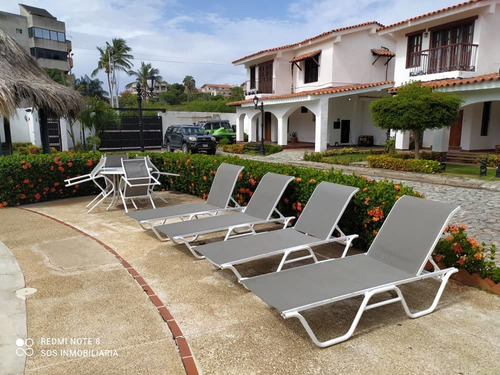 Imagen 5 de 20 de Lindo Townhouse Duplex En Playa El Angel Conjunto El Pueblo