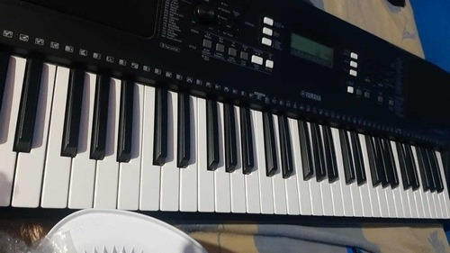 Teclado/organeta Yamaha Psr E373 Como Nuevo