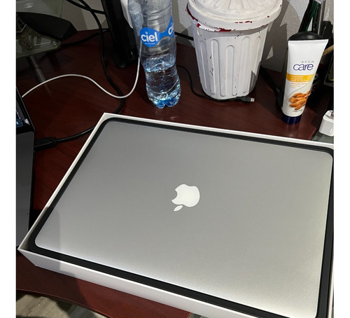Macbook Pro Retina 15.4 (Usado)