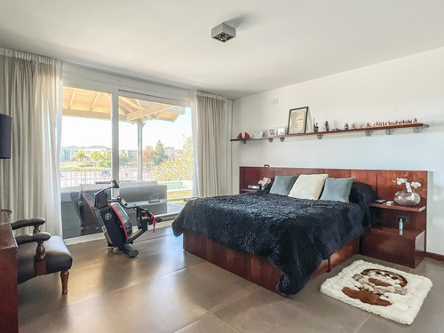 Imagen 17 de 30 de Casa A La Venta Al Río - Barrio San Isidro Labrador- Benavidez-tigre