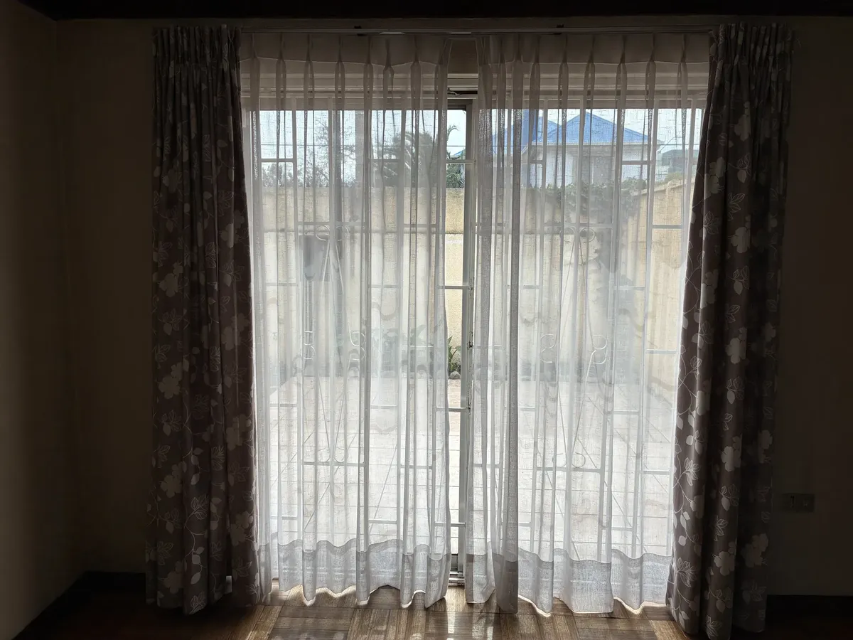 Imagen 3 de 10 de Casa Av. Los Carreras, A Cuadras Del Comercio Y Clínica.