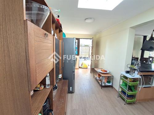 Casa Remodelada En Venta De 2 Dorm. En La Reina