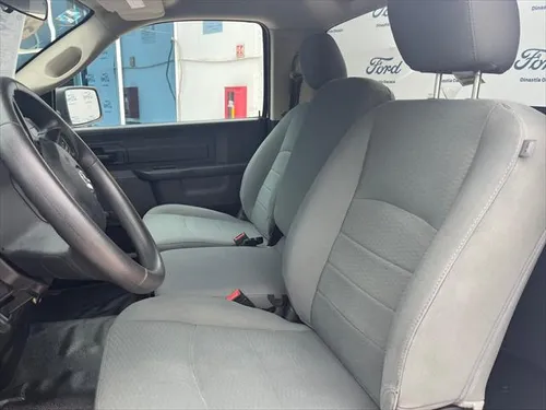 RAM Ram 1500 3.3 V6 XL Cab Regular 4x2 AT