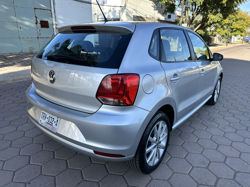 Volkswagen Polo 1.6 L4 Sound Mt