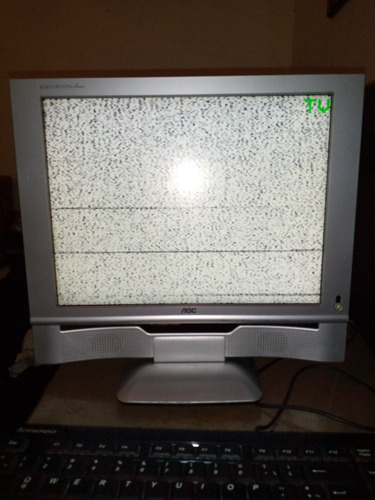 Imagen 10 de 10 de Computadora Lenovo Con Monitor Tv Marca Aoc