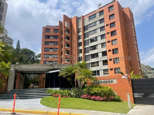 Cómodo Apartamento En Alquiler Ubicado En Colinas De Valle Arriba. Dt 24-17469