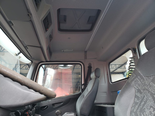 Mercedes-bens Axor 3131 6x4 Ano 2014 Caçamba Traçado