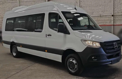 Alquiler De Combi Para Traslados Chárter Viajes