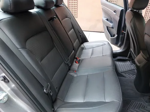 Hyundai Elantra 2.0 Limited Tech Navi At