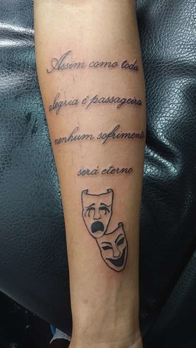 Imagem 3 de 5 de Tatuagens