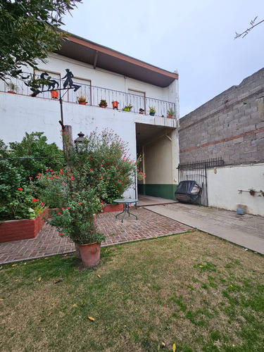 Local - Salón Vta + Depos + Fdo Com + Dpto 5 Amb 1°p - Lote10x40 + Qcho + Galpon - Exc Invers