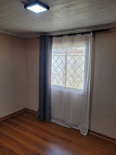 Casa En Venta De 2d- 1b En La Florida