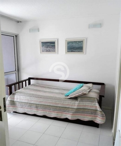 Apartamento A La Venta En Punta Del Este- Ref: 3135
