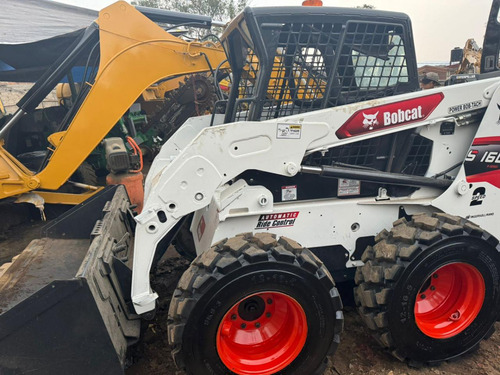 Minicargador Bobcat S160 Año 2006