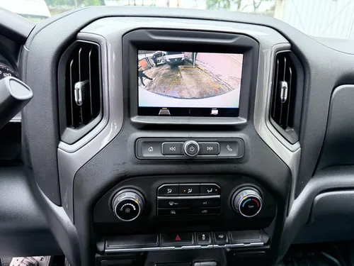 Chevrolet Silverado Wt Doble Cabina 4X2 4.3L V6