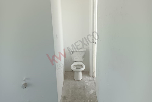Dos Locales Comerciales En Tecámac Frente A Mercado Geo