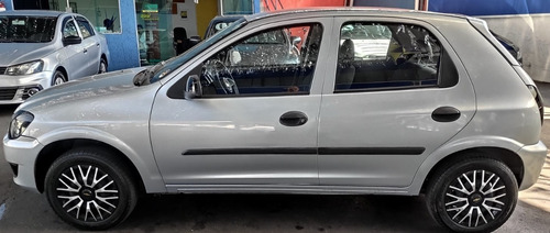 Imagem 8 de 10 de Chevrolet Celta 2009 1.0 Spirit Flex Power 5p 77 Hp