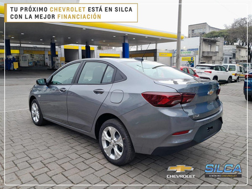 Imagen 7 de 12 de Chevrolet Onix Plus Ltz Turbo 2023 Gris Plata 0km