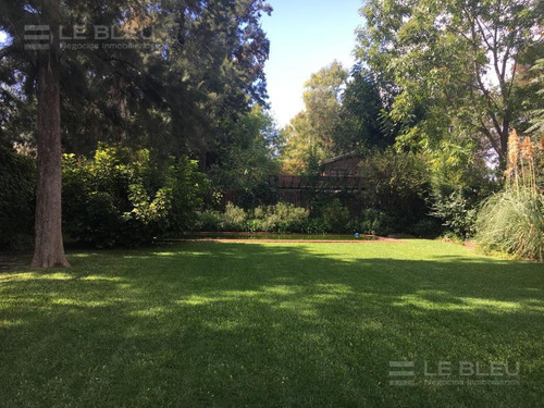 Venta De Casa En La Plata | City Bell | Casa | Permuta | Le Bleu