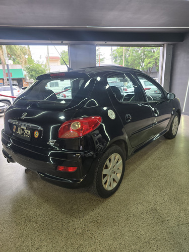 Peugeot 207 1.6 Xt