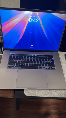 Macbook Pro (16 Pulgadas, Intel Core I7, 512 Gb Ssd, 16 Gb ) (Usado)