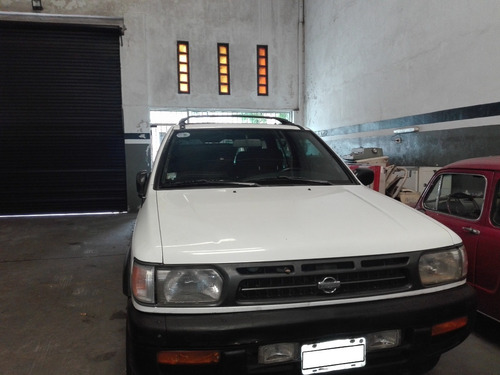 Nissan Pathfinder 4x4 Se 1998