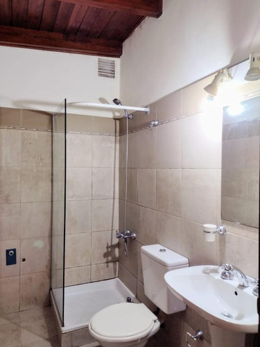 Imagen 6 de 15 de Venta Ph De 1 Dormitorio En Barrio Centro Rosario