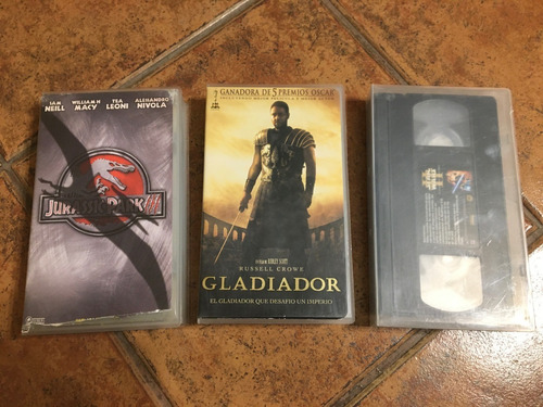 3 Vhs O Video Cassettes Originales Películas Acción Ficción