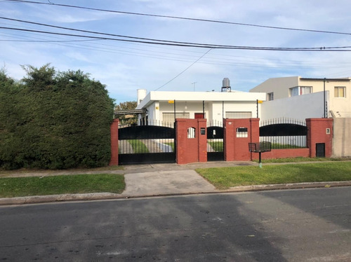 Imagen 1 de 16 de Casa En Venta En San Miguel