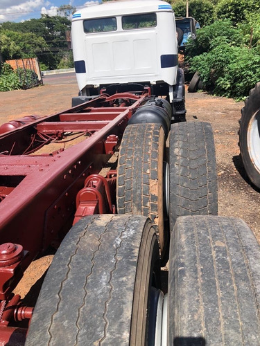 Imagem 13 de 14 de Caminhão Mb 2220 6x4 Pneus Sem Câmara No Chassis Ano 1988