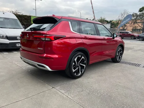 Mitsubishi All New Outlander 2.5l 4x4 At. Ab
