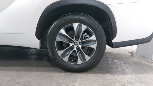 Toyota Highlander 3.5 XLE AUTO