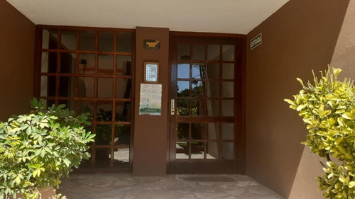 Imagen 2 de 15 de Venta De Depto Restaurado En Villa Gesell !!!!