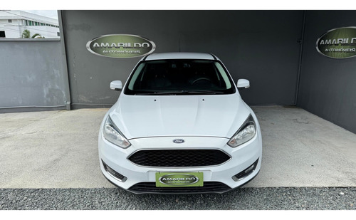 Ford Focus 2.0 SE PLUS FASTBACK 16V FLEX 4P POWERSHIFT