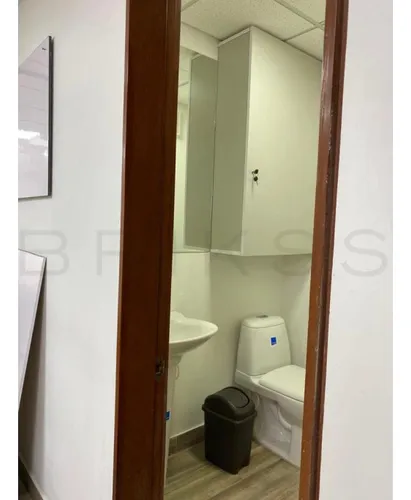 Oficina En Arriendo En Chico Reservado. Cod A7528