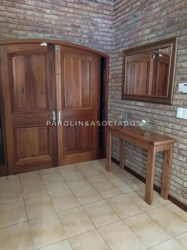 Hermosa Casa En Venta De 5 Dormitorios En Mansa, Punta Del Este.